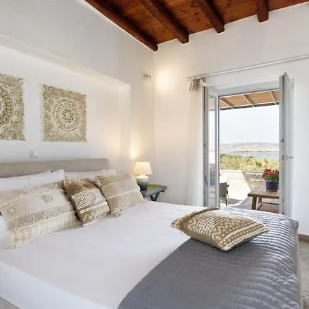 Aegean Seashell With Private Pool Páros